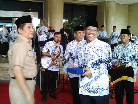 Pencarian PGRI Cimanggis - Persatuan Guru Republik Indonesia Cabang Cimanggis